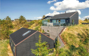4 Bedroom Cozy Home In Blokhus